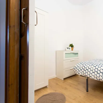 Image 9 - C&M Estilistes, Avinguda del Paral·lel, 103B, 08004 Barcelona, Spain - Apartment for rent