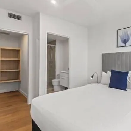 Image 3 - South Brisbane, Grey Street, South Brisbane QLD 4101, Australia - Apartment for rent