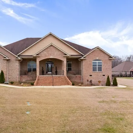 Buy this 3 bed house on 427 Pickney Road in Winchester, TN 37398