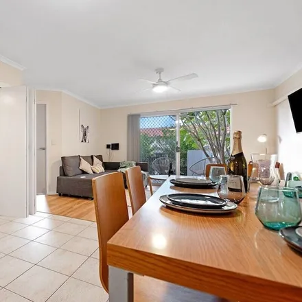 Rent this 2 bed apartment on Chermside QLD 4032