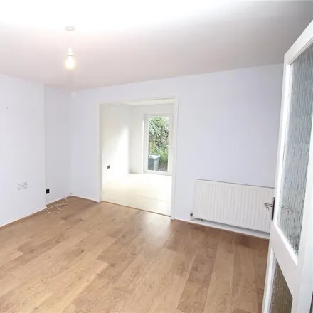 Image 3 - Fitzroy Close, Billericay, CM12 0TY, United Kingdom - Duplex for rent