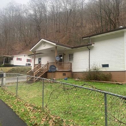 Rent this 3 bed house on Red Creek Rd in Pikeville, KY
