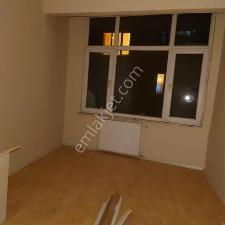 Rent this 3 bed apartment on Sınav Liseleri in Deniz Abdal Çeşmesi Sokağı, 34104 Fatih