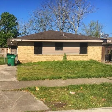 Buy this 6 bed house on 2016 James Drive in Marrero, LA 70072