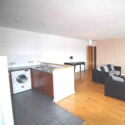 Image 2 - City South, City Road East, Manchester, M15 4TD, United Kingdom - Apartment for rent