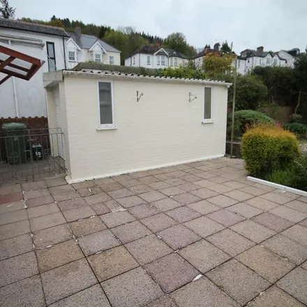 Rent this 3 bed duplex on Princes Avenue in Caerphilly, CF83 1HS