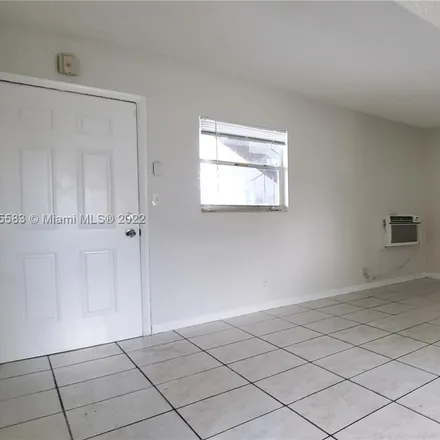 Image 4 - 2150 Madison Street, Hollywood, FL 33020, USA - Apartment for rent