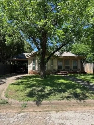 Rent this 2 bed house on 2860 South 6th Street in Abilene, TX 79605