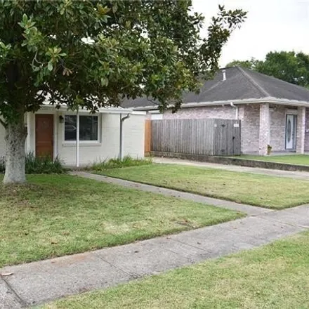Rent this 3 bed house on 2112 Kansas Avenue in Kenner, LA 70062