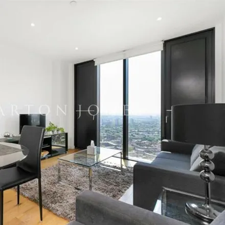 Buy this 1 bed apartment on Strata SE1 in 8 Walworth Road, London