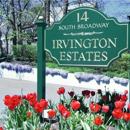 Image 1 - 13 Circle Drive, Village of Irvington, NY 10533, USA - Apartment for sale