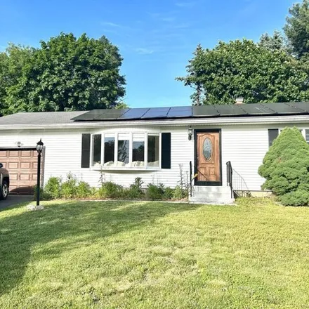 Buy this 3 bed house on 180 Delwood Rd in Stratford, Connecticut