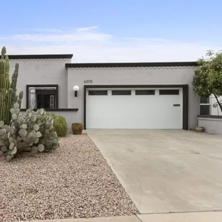 Buy this 2 bed house on 6305 East Pinchot Avenue in Scottsdale, AZ 85251