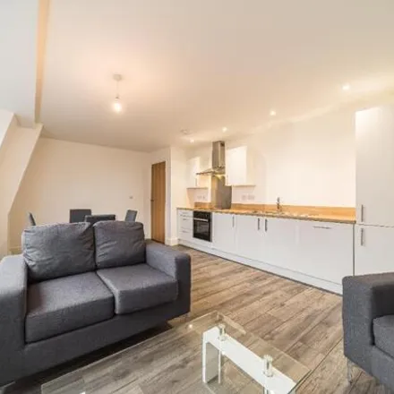 Rent this 2 bed room on Queen House in 105 Queen Street, Sheffield