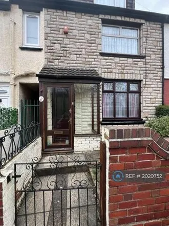 Rent this 3 bed townhouse on Railway Street in West Bromwich, B70 9HU