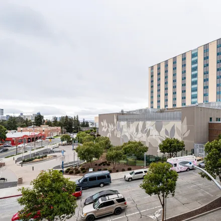 Image 6 - Oakland Medical Center, 3600 Broadway, Oakland, CA 94611, USA - Apartment for rent