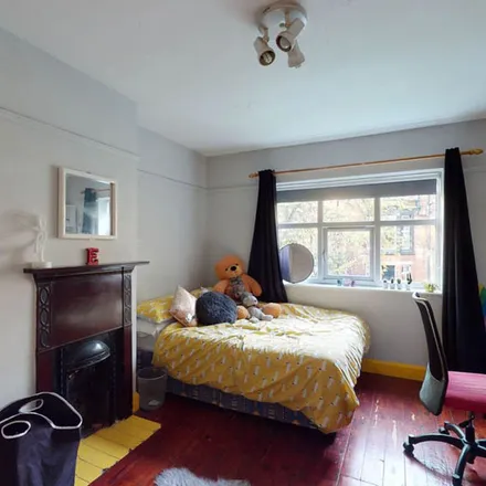 Rent this 1 bed apartment on Regent Park Terrace in Leeds, LS6 2AX