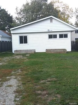 Buy this 2 bed house on 2822 Chrysler Drive in Waterford Township, MI 48328