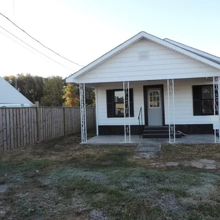 Image 2 - Exxon, West Gaines Avenue, Monticello, AR 71655, USA - House for sale