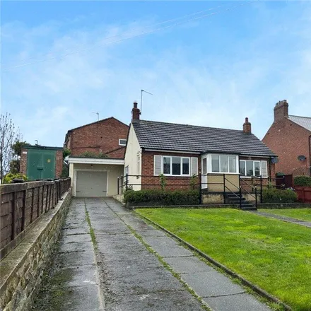 Rent this 3 bed house on North End in Hutton Rudby, TS15 0DG