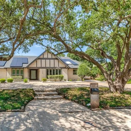 Image 2 - 7239 Roundrock Road, Dallas, TX 75248, USA - House for sale