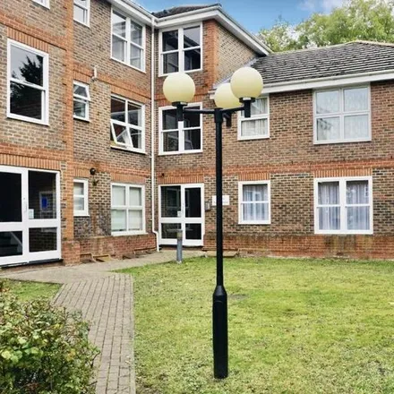 Rent this 1 bed apartment on Warren Down in Bracknell, RG42 1WD
