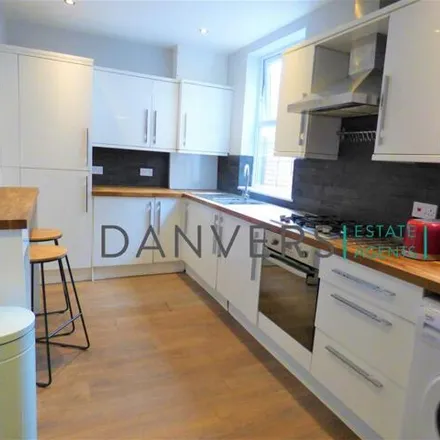 Rent this 4 bed townhouse on The Cob Shop in Walton Street, Leicester