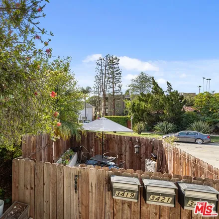 Image 5 - 3419 Rowena Avenue, Los Angeles, CA 90027, USA - Townhouse for sale