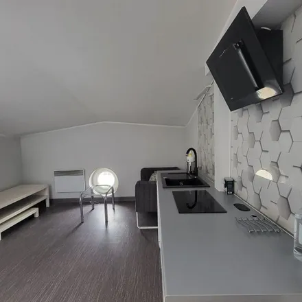 Rent this 1 bed apartment on Doktora Seweryna Sterlinga in 90-218 Łódź, Poland