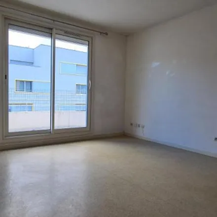Image 2 - 56 Avenue Aristide Briand, 38600 Fontaine, France - Apartment for rent