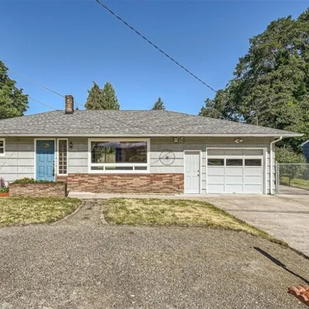 Buy this 2 bed house on 921 5th St in Washougal, Washington
