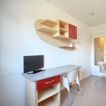 Rent this studio room on Douai