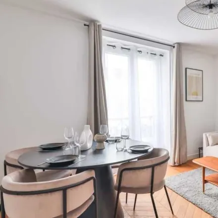 Image 9 - 23 Rue d'Amsterdam, 75008 Paris, France - Apartment for rent