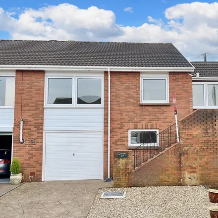 Rent this 2 bed house on Cherfield in Alcombe, TA24 5TD