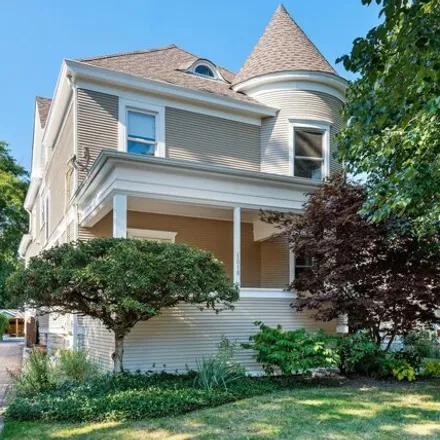 Buy this 5 bed house on 1842 Wilmette Avenue in Wilmette, New Trier Township