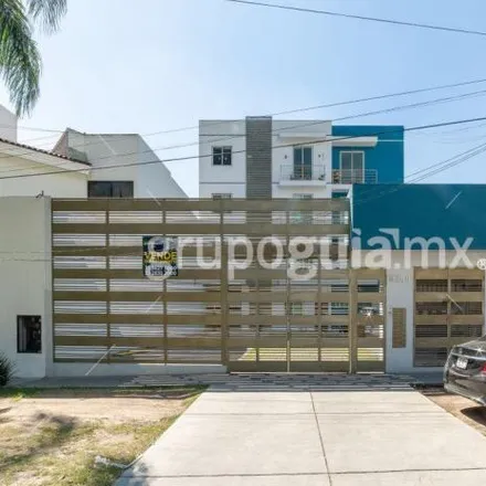 Buy this 3 bed apartment on Avenida Guadalupe 5209 in Chapalita de Occidente, 45034 Zapopan