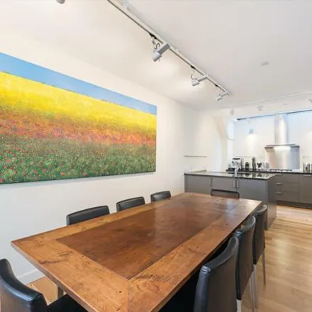Image 5 - 11a Ennismore Mews, London, SW7 1AN, United Kingdom - Townhouse for rent