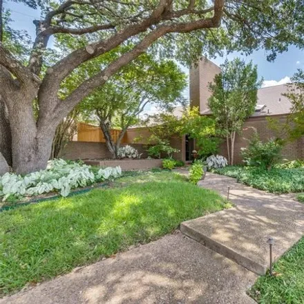 Buy this 4 bed house on 9418 Hilldale Dr in Dallas, Texas