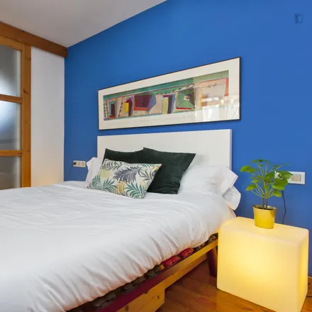 Rent this 1 bed apartment on Cerrajería 29 in Carrer del Perill, 08001 Barcelona