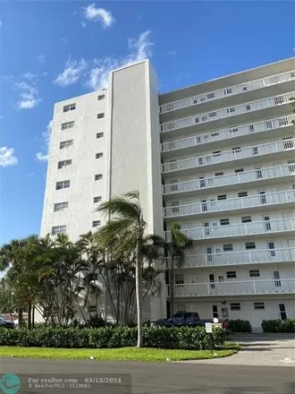 Buy this 1 bed condo on 2575 Northeast 11th Street in Fort Lauderdale, FL 33304