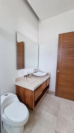 Rent this studio house on Privada Sendero del Poseidón in Fraccionamiento Marina Brisas, 39300 Acapulco