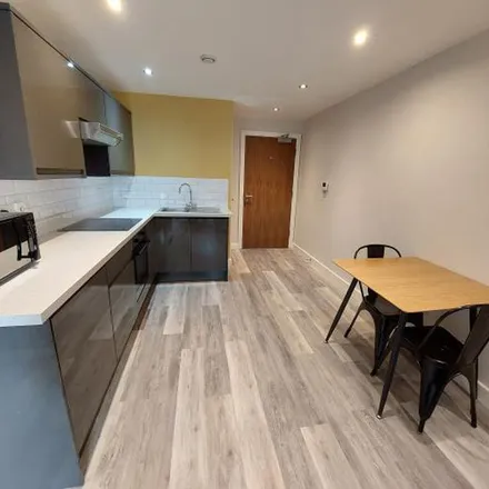 Image 3 - Sheffield Travel, West Street, Devonshire, Sheffield, S1 4AR, United Kingdom - Apartment for rent