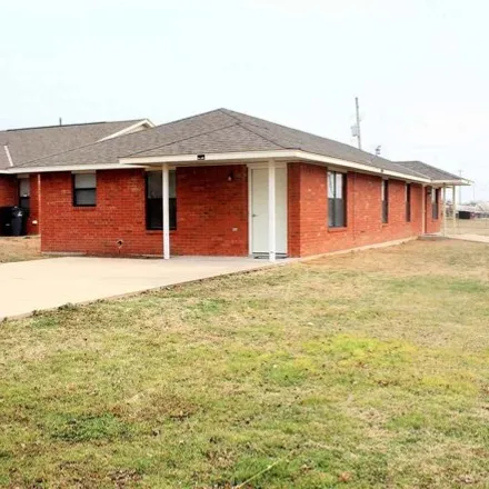 Buy this 4 bed house on 536 Southwest 20th Street in Lawton, OK 73501