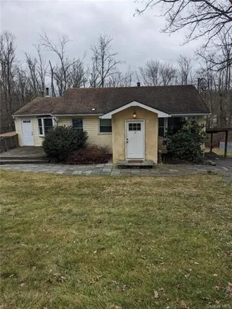 Buy this 3 bed house on 17 Sunny Ln in Woodbury, New York