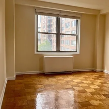 Image 2 - 225 St Pauls Avenue, 225 Saint Paul's Avenue, Croxton, Jersey City, NJ 07306, USA - Condo for rent