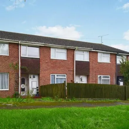 Buy this 3 bed townhouse on Glebe Road in Durrington, SP4 8AY