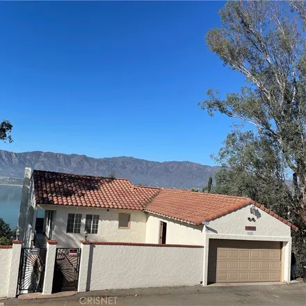 Buy this 2 bed house on 17753 Skyline Drive in Lake Elsinore, CA 92530