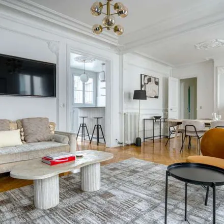 Image 2 - 32 Avenue Carnot, 75017 Paris, France - Apartment for rent