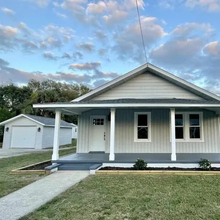 Buy this 4 bed house on 1516 North 7th Avenue in Pensacola, FL 32503