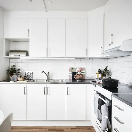 Rent this 2 bed apartment on Kobbegården 37 in 436 37 Gothenburg, Sweden